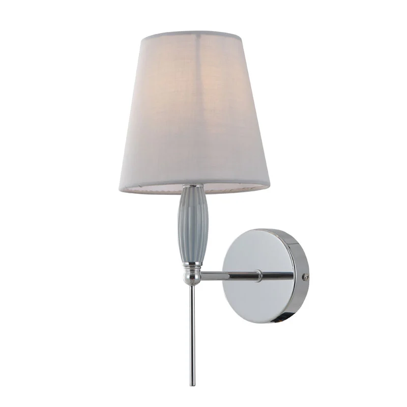 Graceful Tail Porslin Uplight Wall Scone