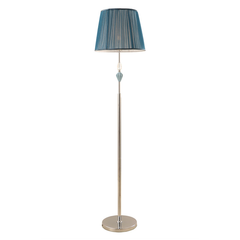 Plisserat tyg stående golvlampa